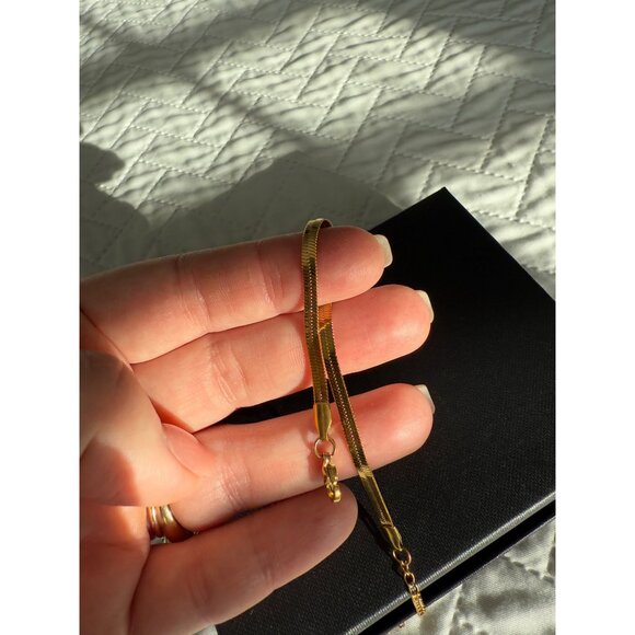 Gold Plated Snake Chain Herringbone Bracelet With Lobster Clasp New in a Box - Picture 15 of 15